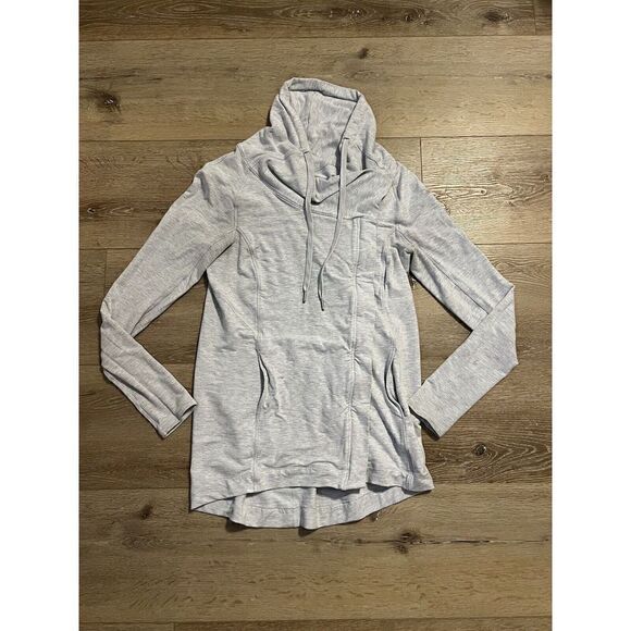 Lululemon Coast Easy Wrap Women's Size 6 Heathered Core Ultra Light Gray W4AZ6S - Picture 1 of 3